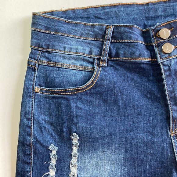 NWT Distressed Deep Blue Cutoff Denim Two Button High Waist Shorts - Picture 5 of 16